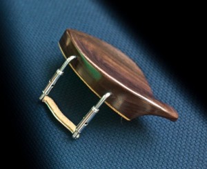 Parti si accesorii pentru instrumente muzicale cu coarde